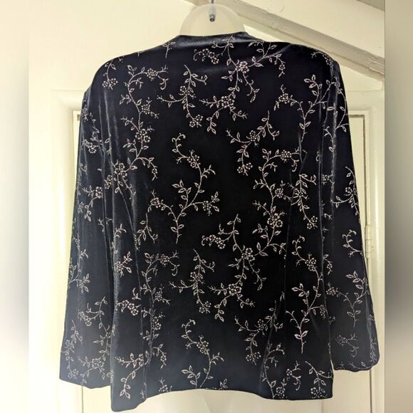 VTG R & M Richard 12 Black Velvet Heart Clasp Top Whimsigoth Witchy Romantic - Picture 5 of 8